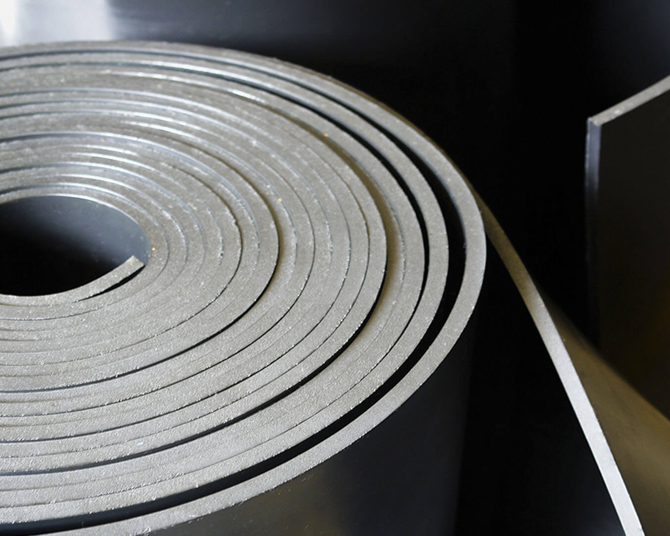 ROLLO DE HULE DIELÉCTRICO | FÁBRICA DE HULE